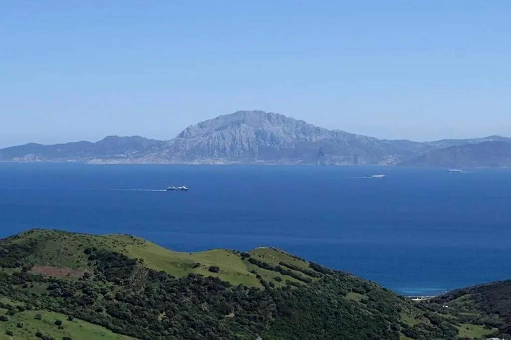 Apartment Seaside Double Room with Private Kitchen & Bathroom Algeciras