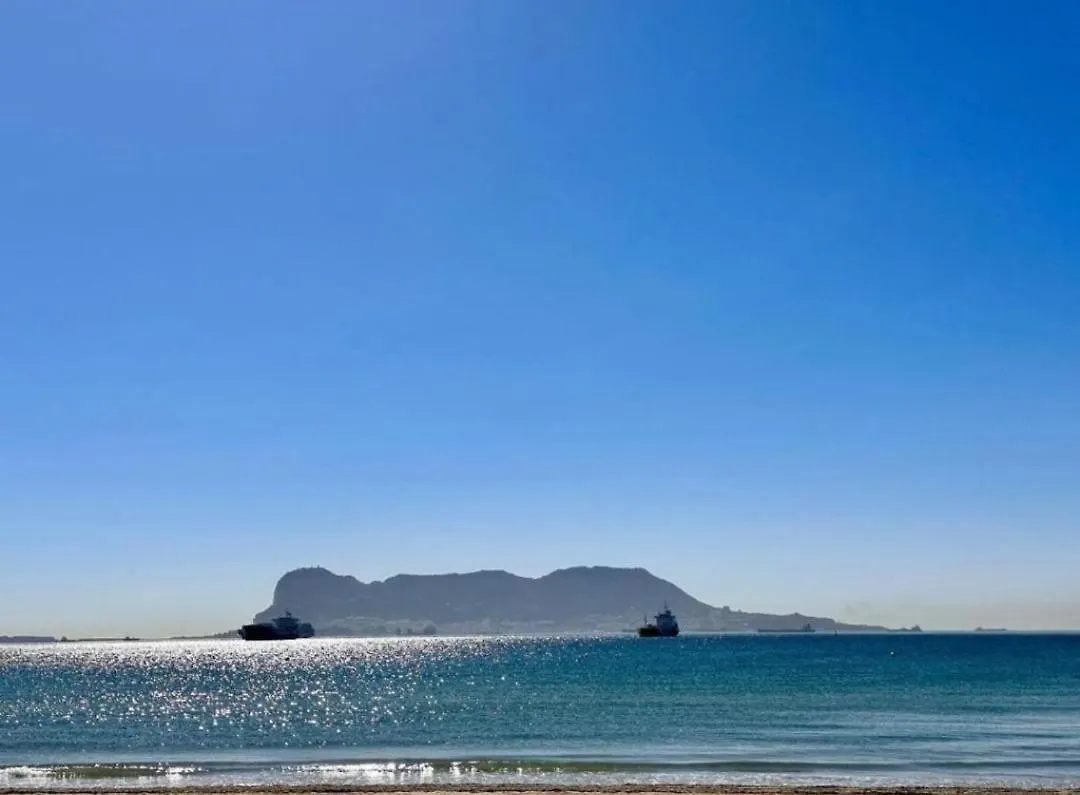 Apartment Seaside Double Room with Private Kitchen & Bathroom Algeciras