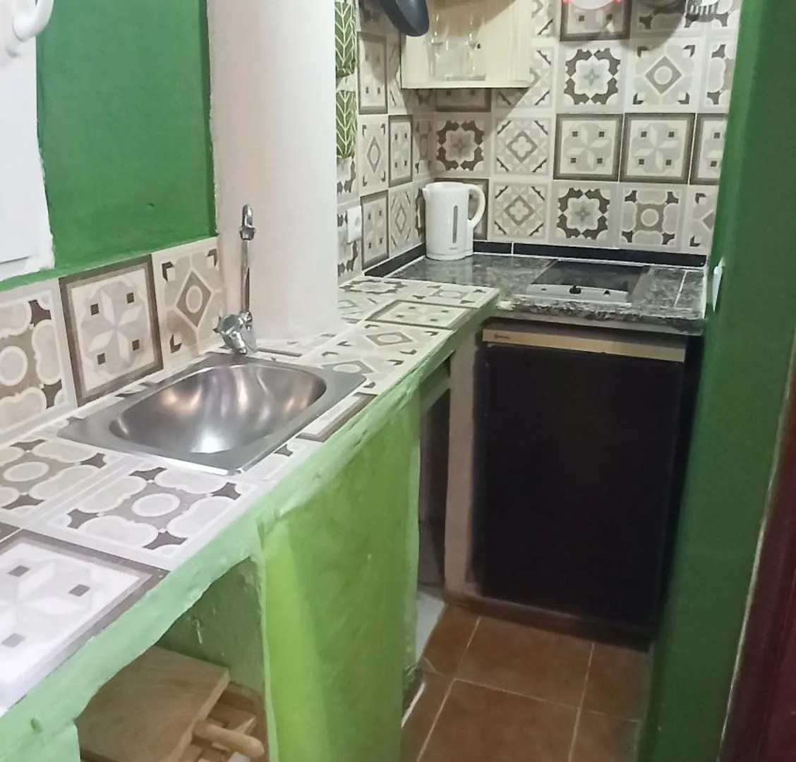 Habitacion Doble Junto Al Mar, Cocina Y Bano Privados - Seaside Double Room Private Kitchen & Bathroom アルヘシラス 0*,