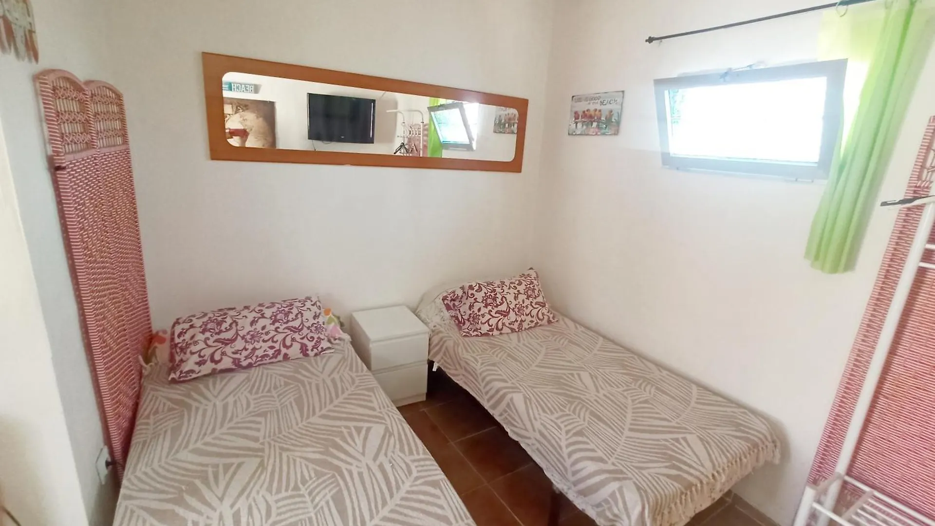 アパート Habitacion Doble Junto Al Mar, Cocina Y Bano Privados - Seaside Double Room Private Kitchen & Bathroom アルヘシラス