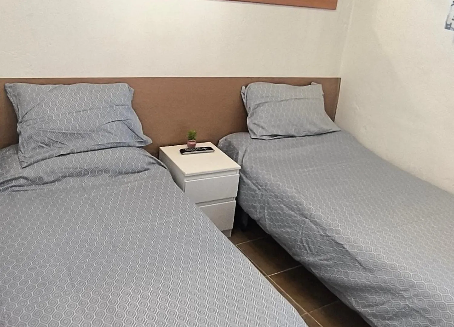 アパート Habitacion Doble Junto Al Mar, Cocina Y Bano Privados - Seaside Double Room Private Kitchen & Bathroom アルヘシラス スペイン